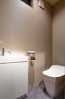 Gravity by The Hakuba Collection