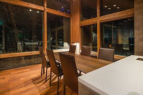 Gravity by The Hakuba Collection