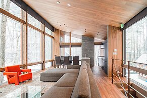 Gravity by The Hakuba Collection