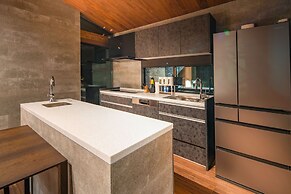 Gravity by The Hakuba Collection