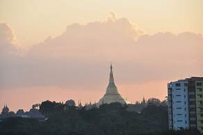 Royal Landmark Hotel