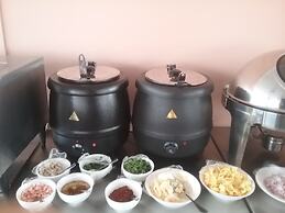 Royal Landmark Hotel