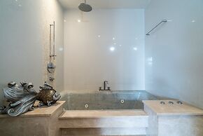 BangTao Beachfront by Lofty