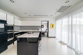 Diamond VIP villas by Lofty