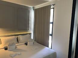 Palmyrah Surin by Lofty