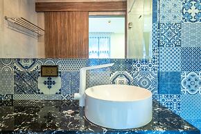 Palmyrah Surin by Lofty