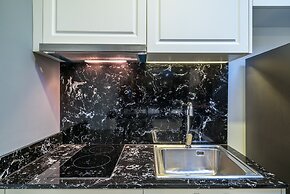 Palmyrah Surin by Lofty