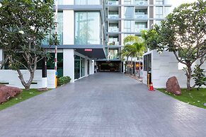 Oceanstone Resort by Lofty