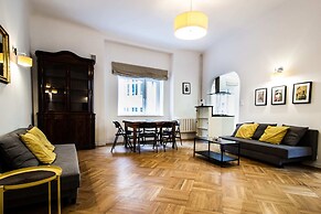 Kopernika Srodmiescie Apartment