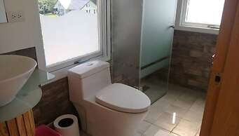 Meihua Lake Corner B&B