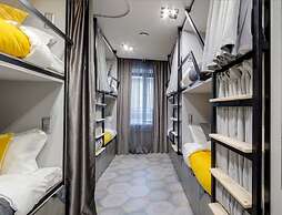 VDali Poshtel - Hostel