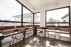 Super OYO 495 The Pocket Hotel