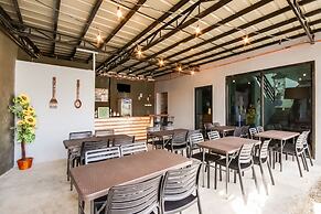 Super OYO 495 The Pocket Hotel