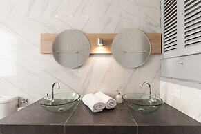 Acropoli's Luxury Apartment