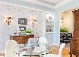 Acropoli's Luxury Apartment