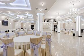 Sweet Hall Hotel