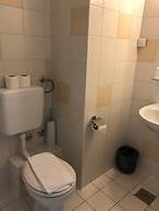 Rooms Dr. Franjo Tuđman - Hostel