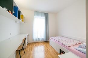 Rooms Dr. Franjo Tuđman - Hostel