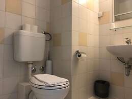 Rooms Dr. Franjo Tuđman - Hostel