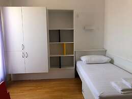 Rooms Dr. Franjo Tuđman - Hostel