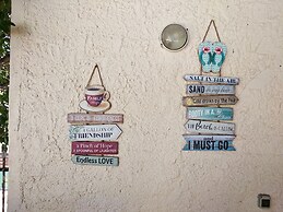 Cha Nanakas Village Inn