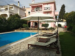 Cha Nanakas Village Inn