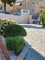 Cha Nanakas Village Inn