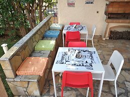 Cha Nanakas Village Inn