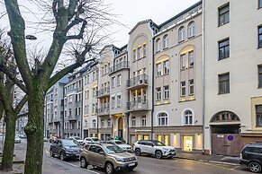 WINWINSTAY Art Nouveau Lumiere Residence