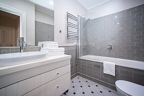 WINWINSTAY Art Nouveau Lumiere Residence