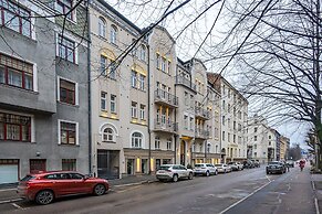 WINWINSTAY Art Nouveau Lumiere Residence