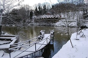Polonezköy Country Club & Accommodation in the Wildlife Park