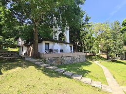 Polonezköy Country Club & Accommodation in the Wildlife Park
