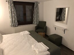 Polonezköy Country Club & Accommodation in the Wildlife Park