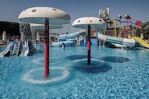 Caretta Beach Resort & Waterpark