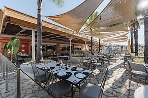 Caretta Beach Resort & Waterpark