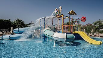 Caretta Beach Resort & Waterpark