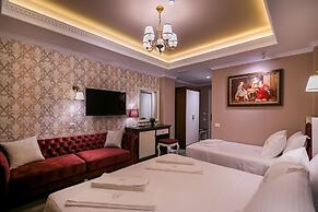 Legacy Hotel