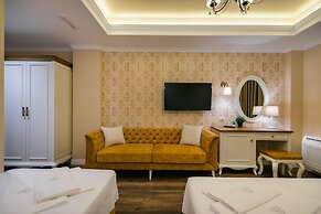 Legacy Hotel