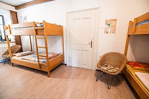 Cvet gora - Camping, Glamping and Accomodations - Hostel
