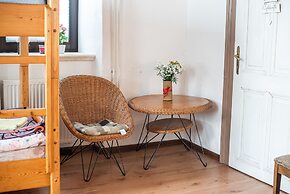 Cvet gora - Camping, Glamping and Accomodations - Hostel