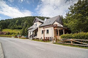 Cvet gora - Camping, Glamping and Accomodations - Hostel
