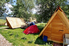 Cvet gora - Camping, Glamping and Accomodations - Hostel