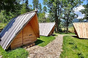 Cvet gora - Camping, Glamping and Accomodations - Hostel