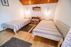 Farm Stay Zagar