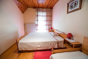Farm Stay Zagar