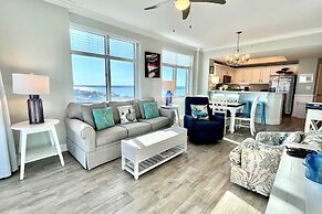 Crystal Tower 1109 2 Bedroom Condo by RedAwning