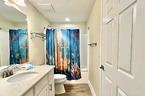 Crystal Tower 1109 2 Bedroom Condo by RedAwning