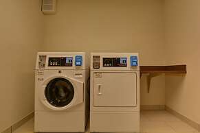 Holiday Inn Express And Suites Greenville - Taylors by IHG