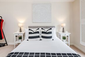 Large Apartment near Windsor Castle